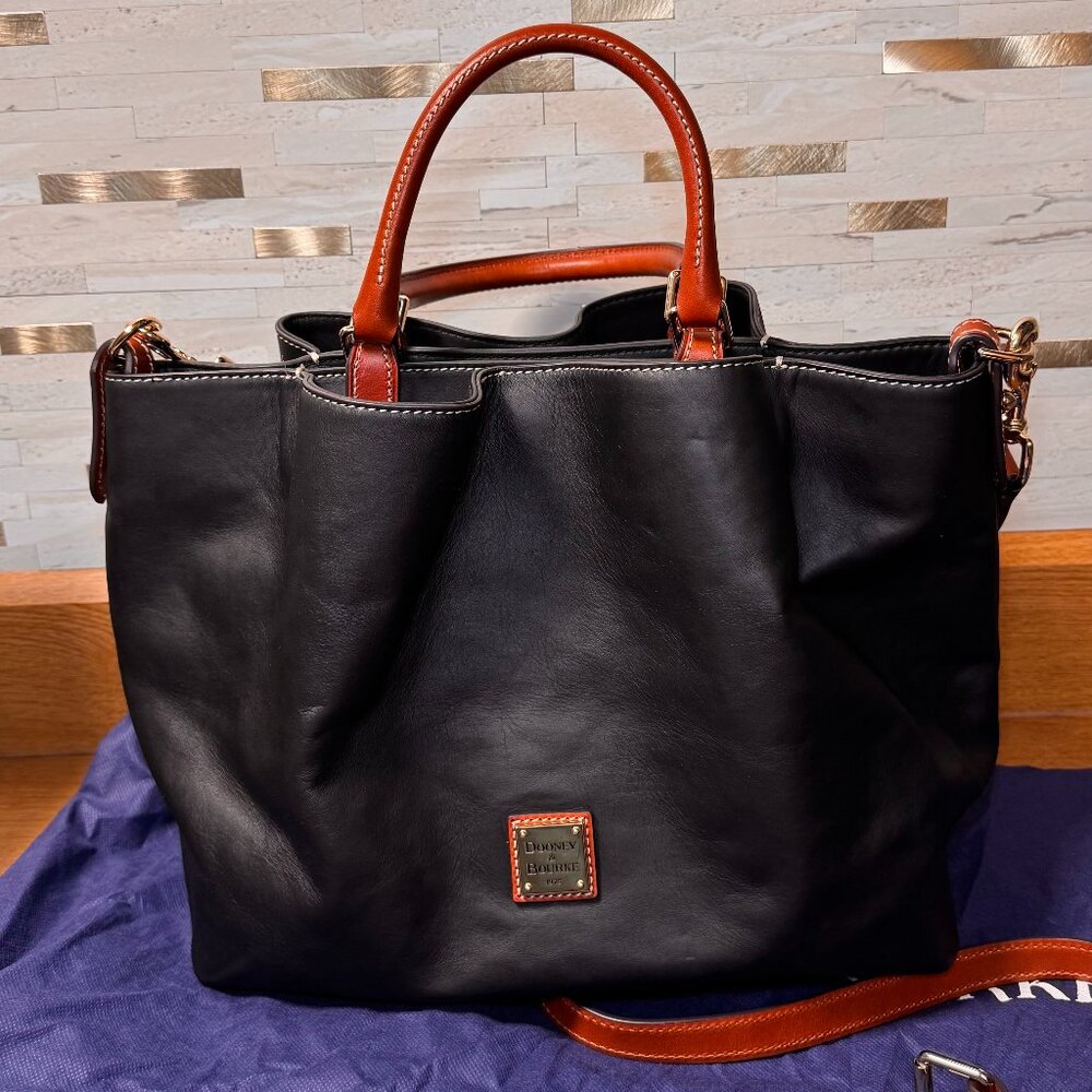 Dooney & Bourke Black Lucca Leather Barlow Purse